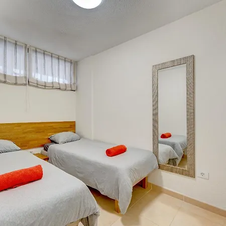 Charming Two Bedroom In Cristianos شقة أرونا