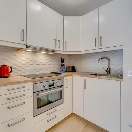 Charming Two Bedroom In Cristianos * أرونا