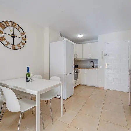 شقة Charming Two Bedroom In Cristianos أرونا